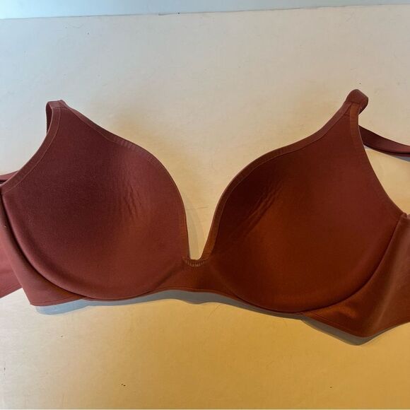 Ambrielle Light Burgundy Super Soft Plunge T-Shirt Bra Size 36C Underwire Padded - Picture 2 of 6